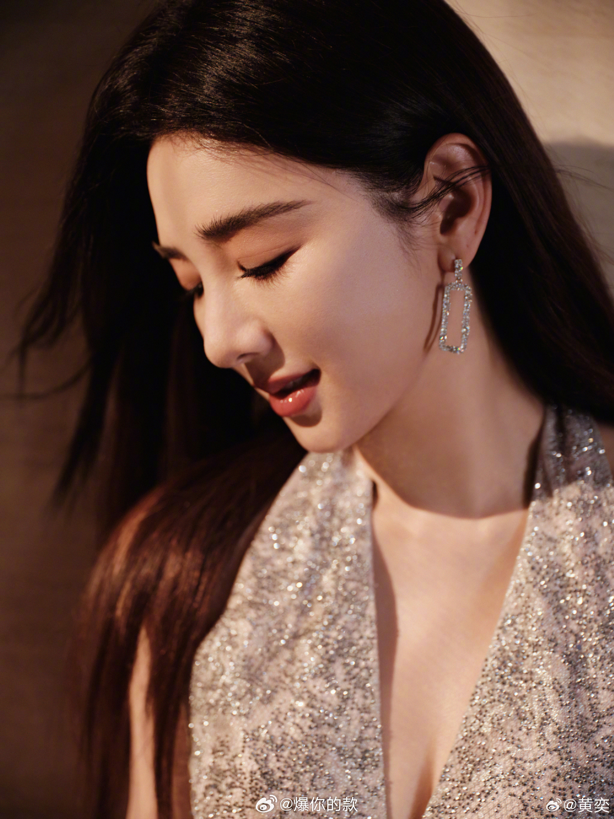 黄奕演周柯宇的后妈新剧《炽夏》这设定太带感！黄奕演郭湘菱——既是周柯宇饰演陆西骁