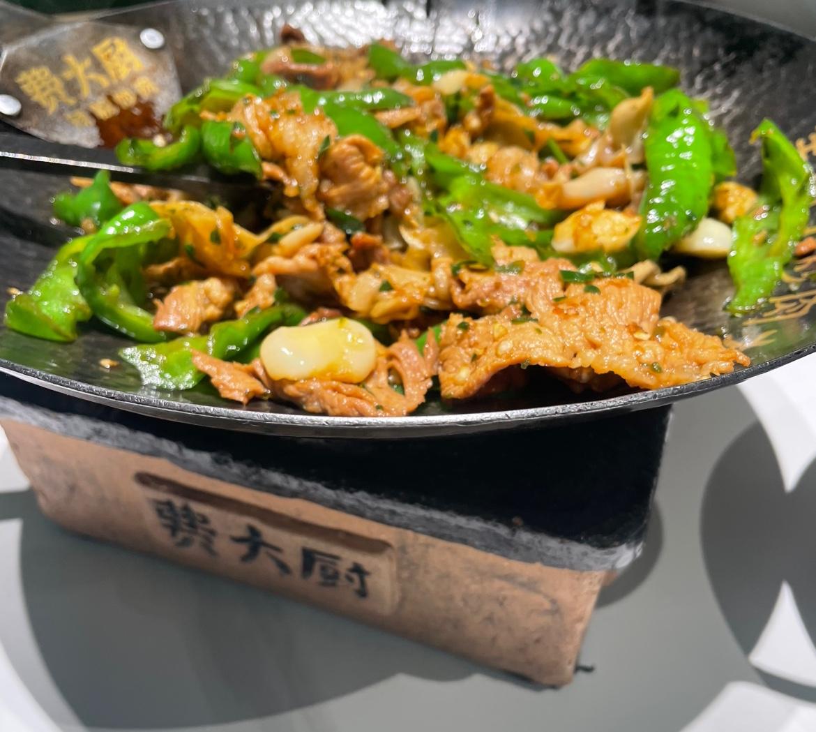 为数不多，没有开通外卖的商家！！
不得不说，费大厨还是挺牛的；
这种环境下，还能