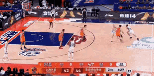 上海久事球星张镇麟的暴扣真是太炸裂了！在今天上海久事主场迎战青岛崂山啤酒的比赛中