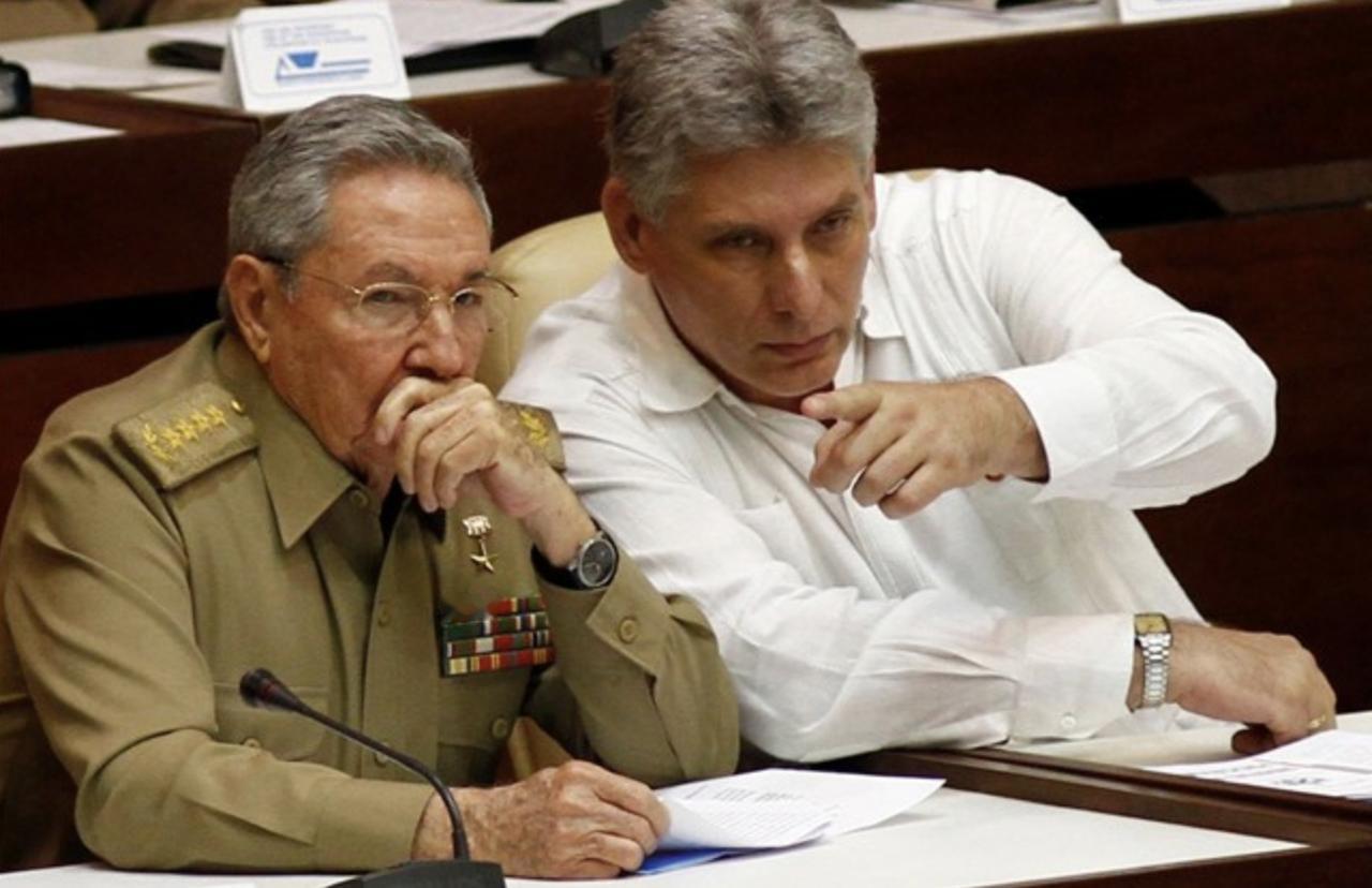 外媒唱衰古巴，卡内尔：60年封锁都扛过来了，怕你？
外媒最近又在瞎嚷嚷，说委内瑞