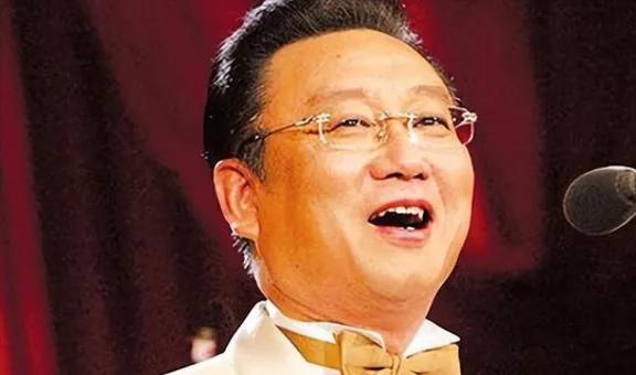 蒋大为辟谣为美国捐款7亿，否认移民。他明确表示自己是中国人，拥有中国护照，从未考