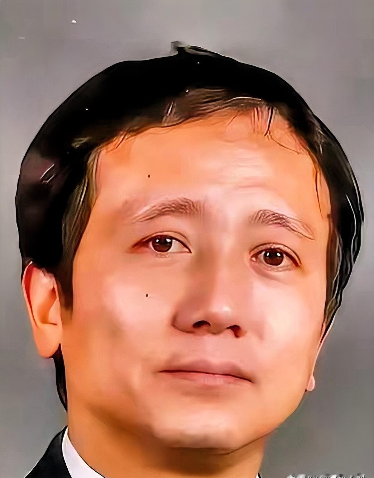 高校请来的“嘉宾”，竟是支持恐怖活动的教授？

中南大学法学院刚删掉的讲座海报，