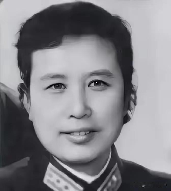 15岁富家女拒嫁豪门奔赴延安，半生硬骨，却在1978年波恩哭到昏厥
 
15岁富