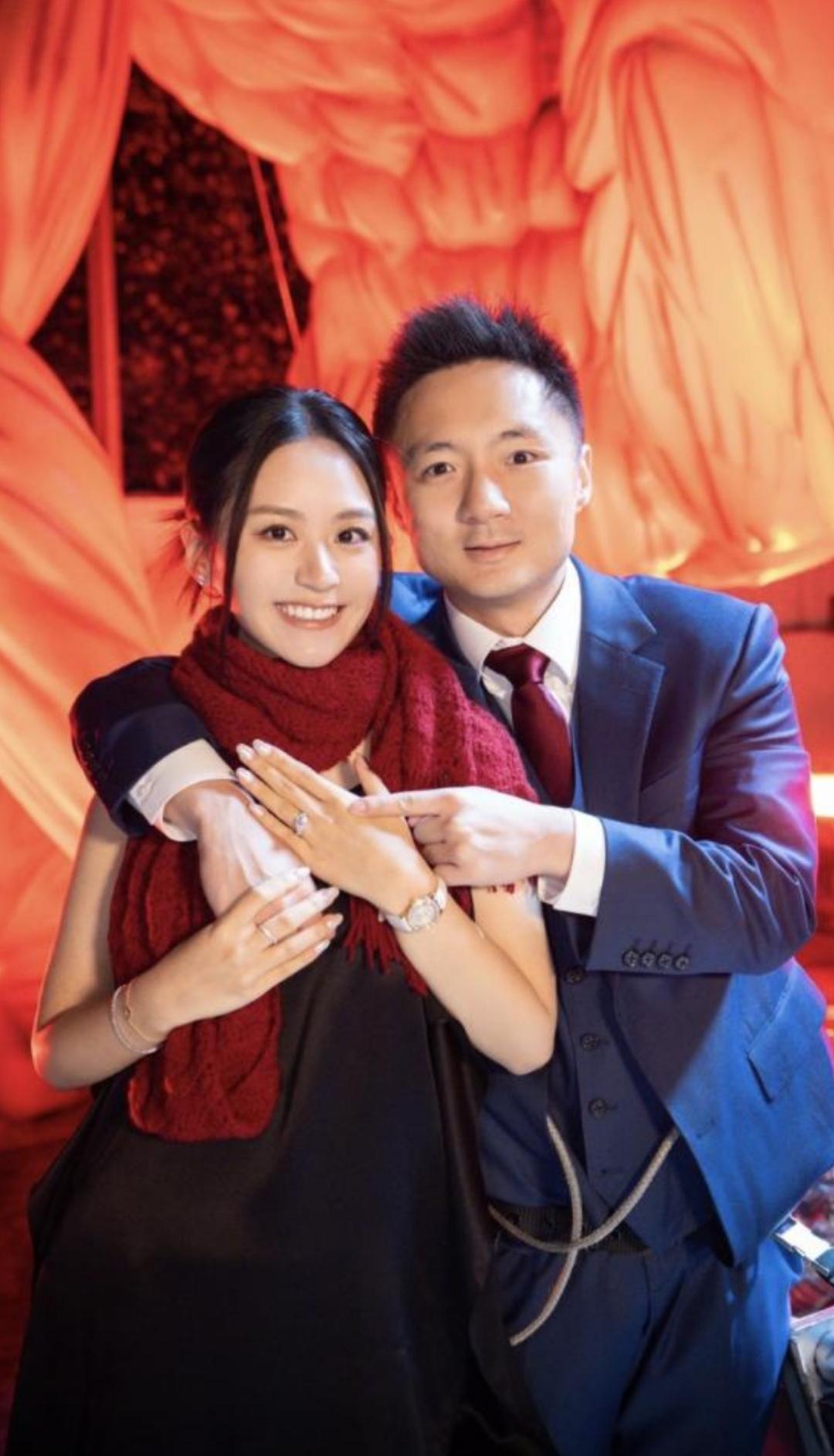 35岁的钟培生，人送外号富四代，属于家里有矿的那种。

最近这哥们干了一件大事，