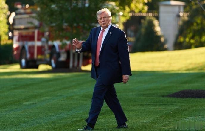 美国《政客》（Politico）民调：54%的美国民众认为特朗普应当被弹劾

据