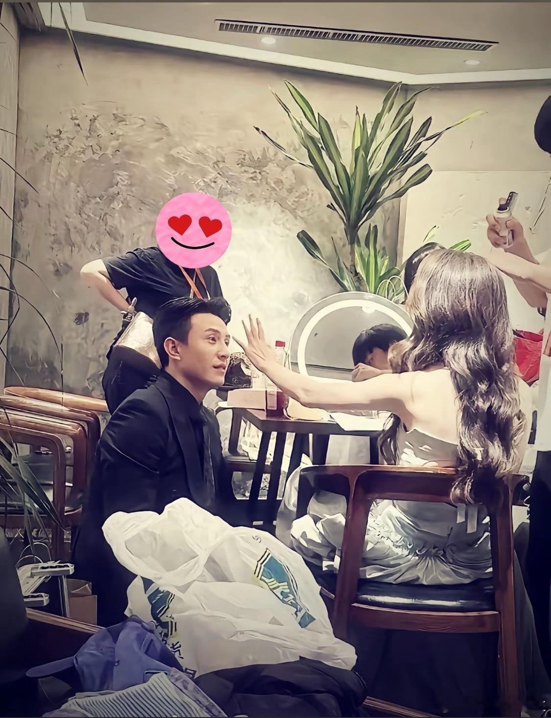 妈呀这图好美[捂嘴哭][捂嘴哭][捂嘴哭]一直在戒断不戒断的路上反复横跳盛夏芬德