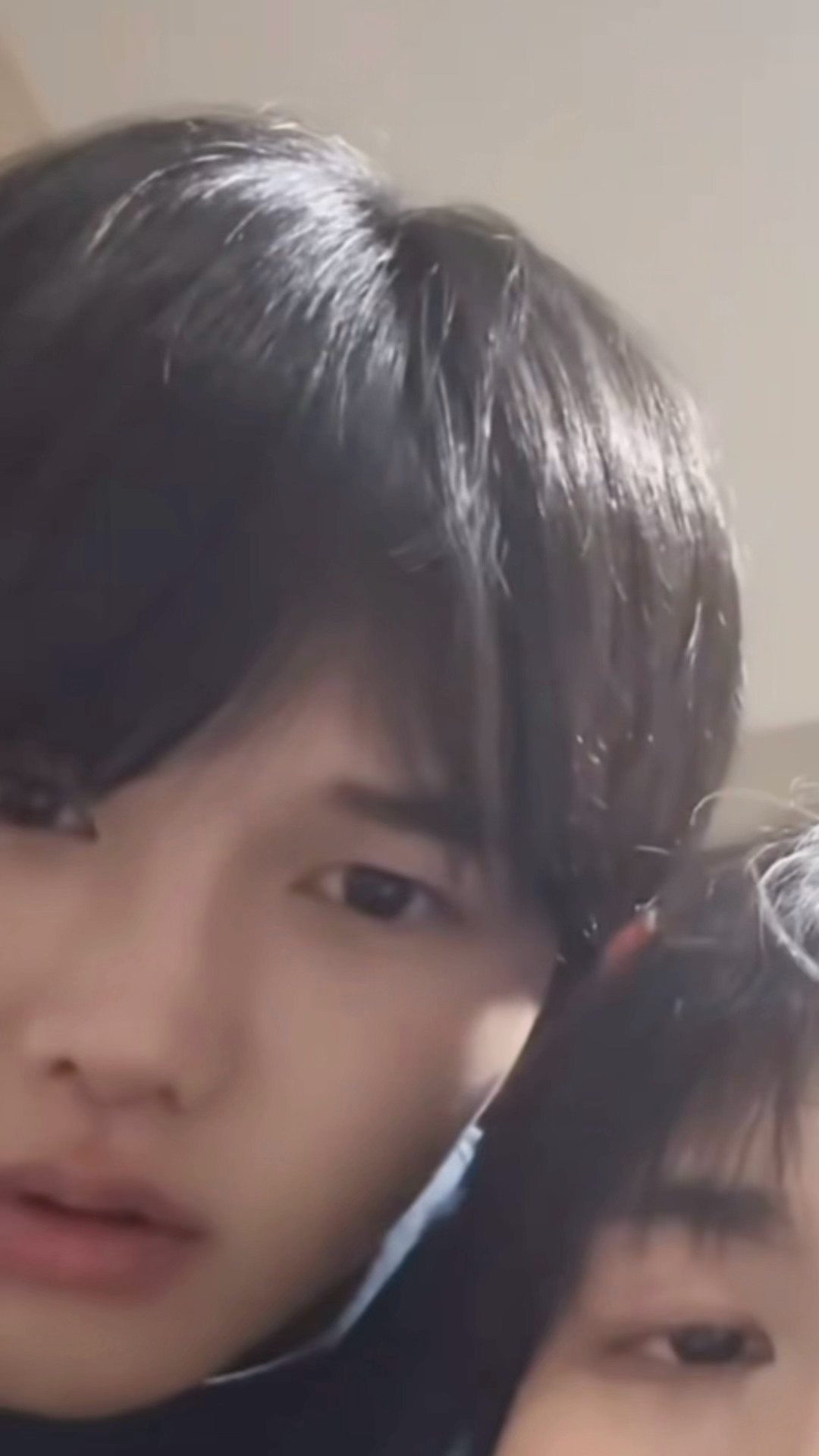 咋芥萌。。。。。 ​​​