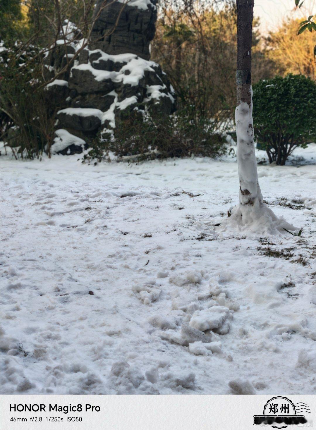 这一看雪天，我就想起林冲，林教头风雪山神庙……男儿面刻黄金印，一笑身轻白虎堂。天