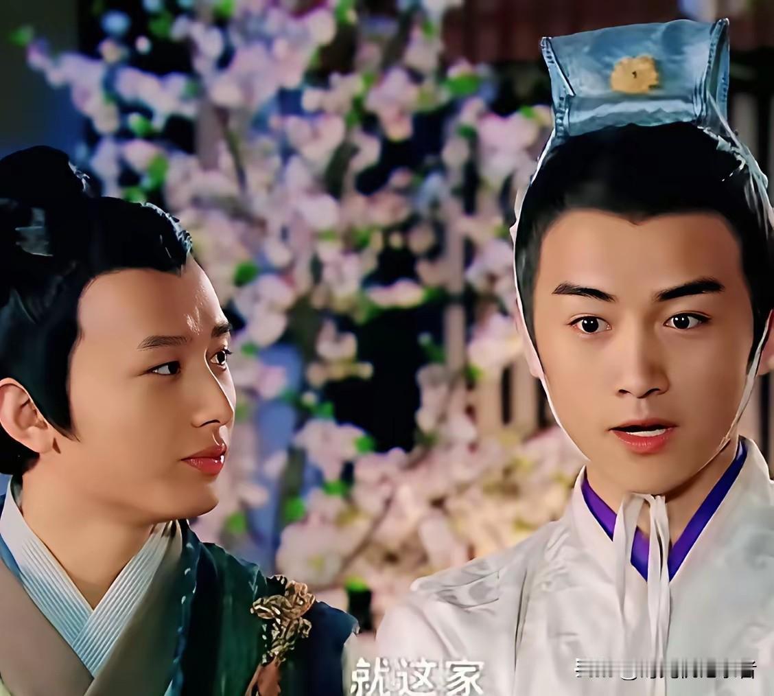 风水轮流转，成毅竟然曾经是陈晓的配角，当年真的没有发现，果然星气养人，成毅如今气