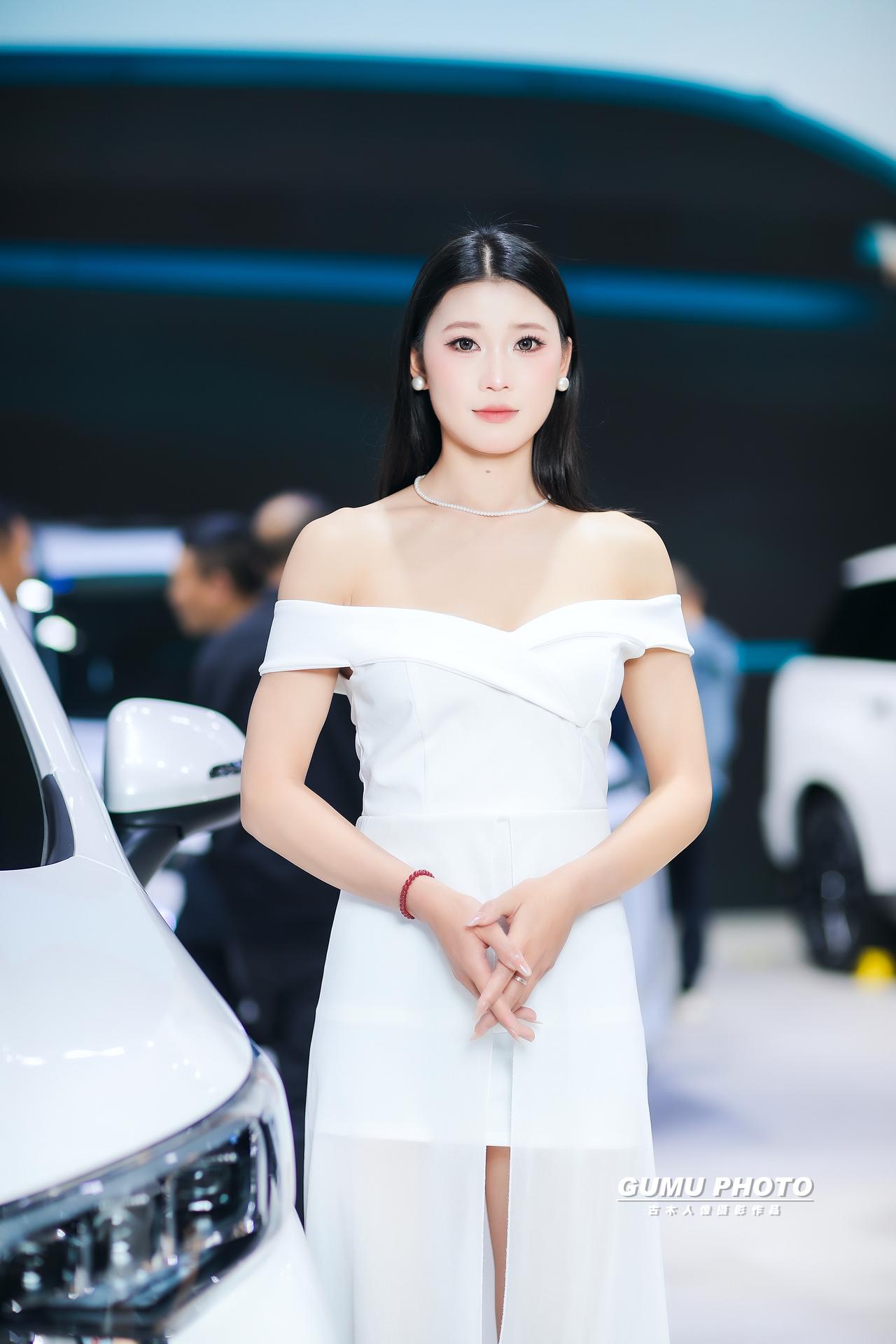 2026贵阳国际车展传祺展台模特