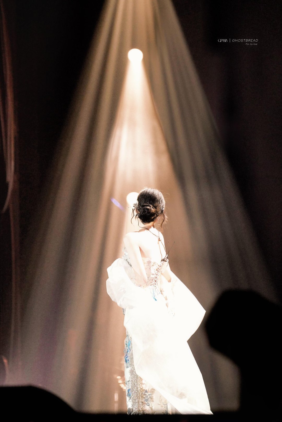 头像分享｜吴宣仪Wechat｜自由感高级女头｜气质干净𝐢𝐧𝐬女头 ｜女生头