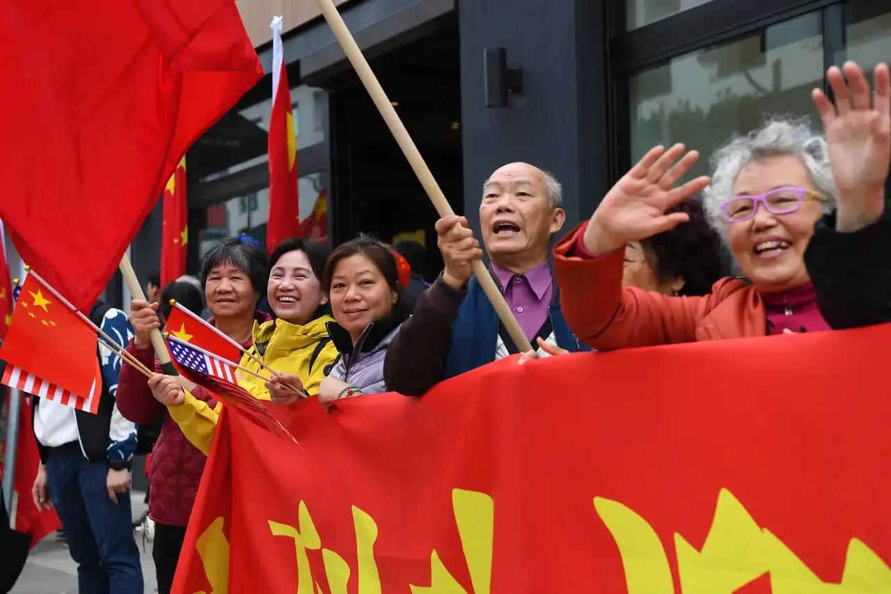 美国总统拜登称，不论前总统说了什么，美国队对一个中国的承诺不变！
只要中美相互尊