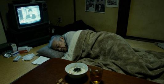 日本2025年“孤独死”人数超2.2万人 男性占比约八成

2025年，日本共有