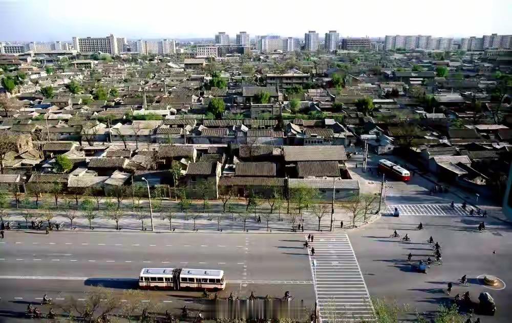 1979年，北京民族饭店窗外的风景。