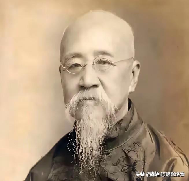 1921年，北洋政府教育部的人急眼了。金库见了底，连衙门里看门大爷的工钱都赊了仨