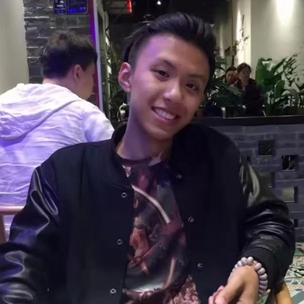 付航长发照片我感觉现在短发挺好的（怎么回事 看起来有点像地主家的傻儿子 ​​​