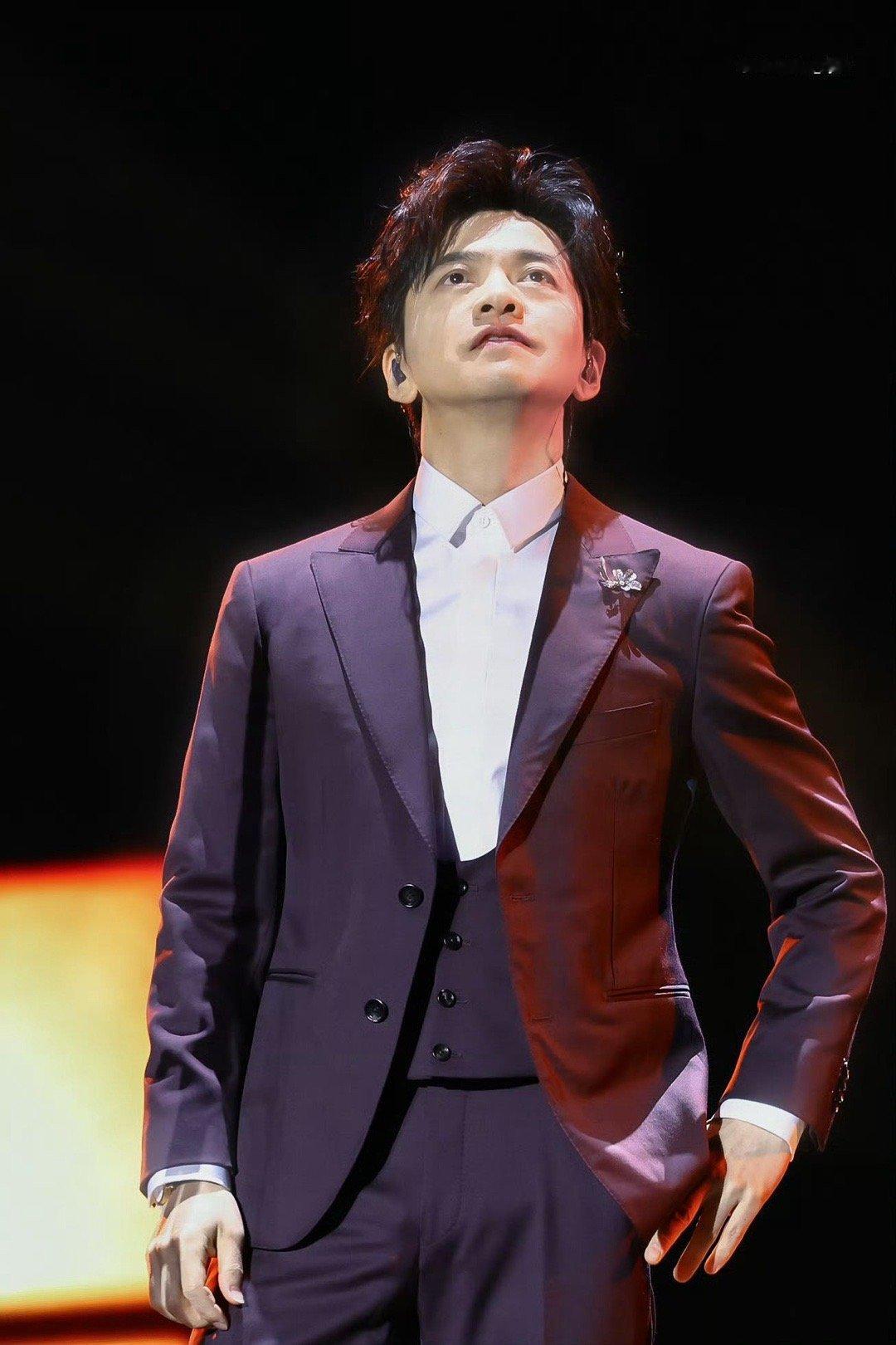 李健昆明时光classic演唱会 让我猜猜看，健哥这次会带来哪些经典曲目呢？是《