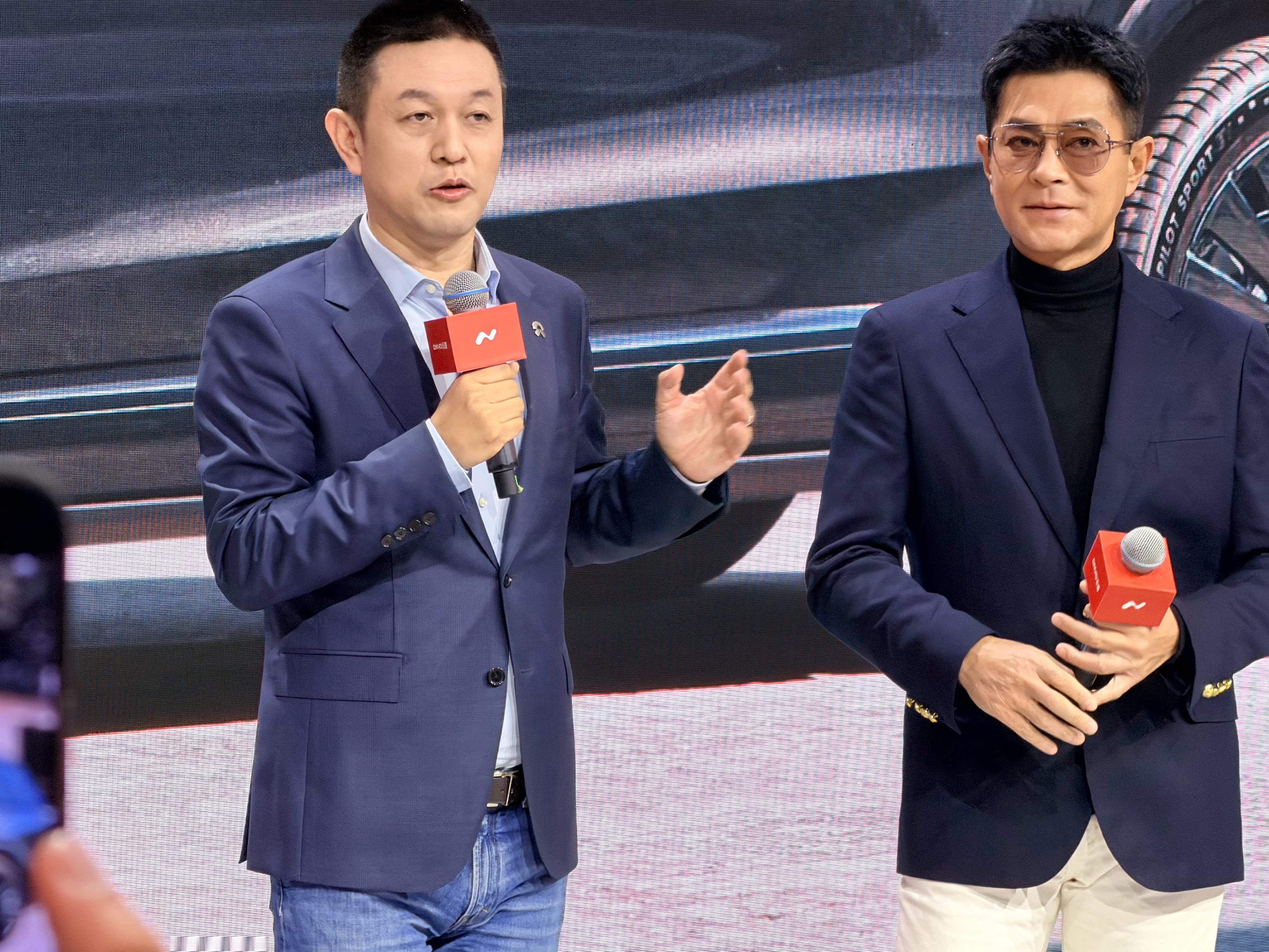 古仔说是不是因为他黑，才让他代言的