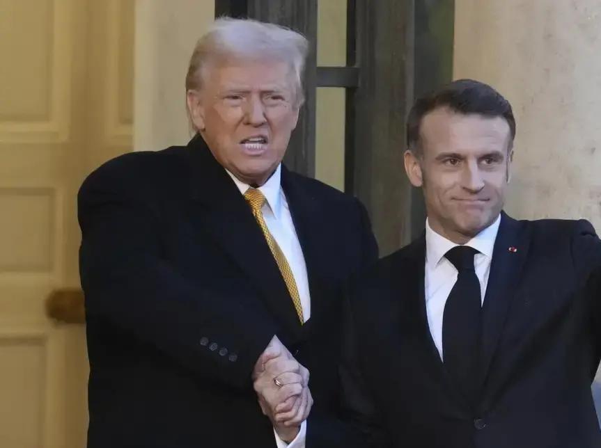 特朗普不仗义，不给马克龙面子，直接把信晒到网上。
老特直接将法国总统马克龙的私信