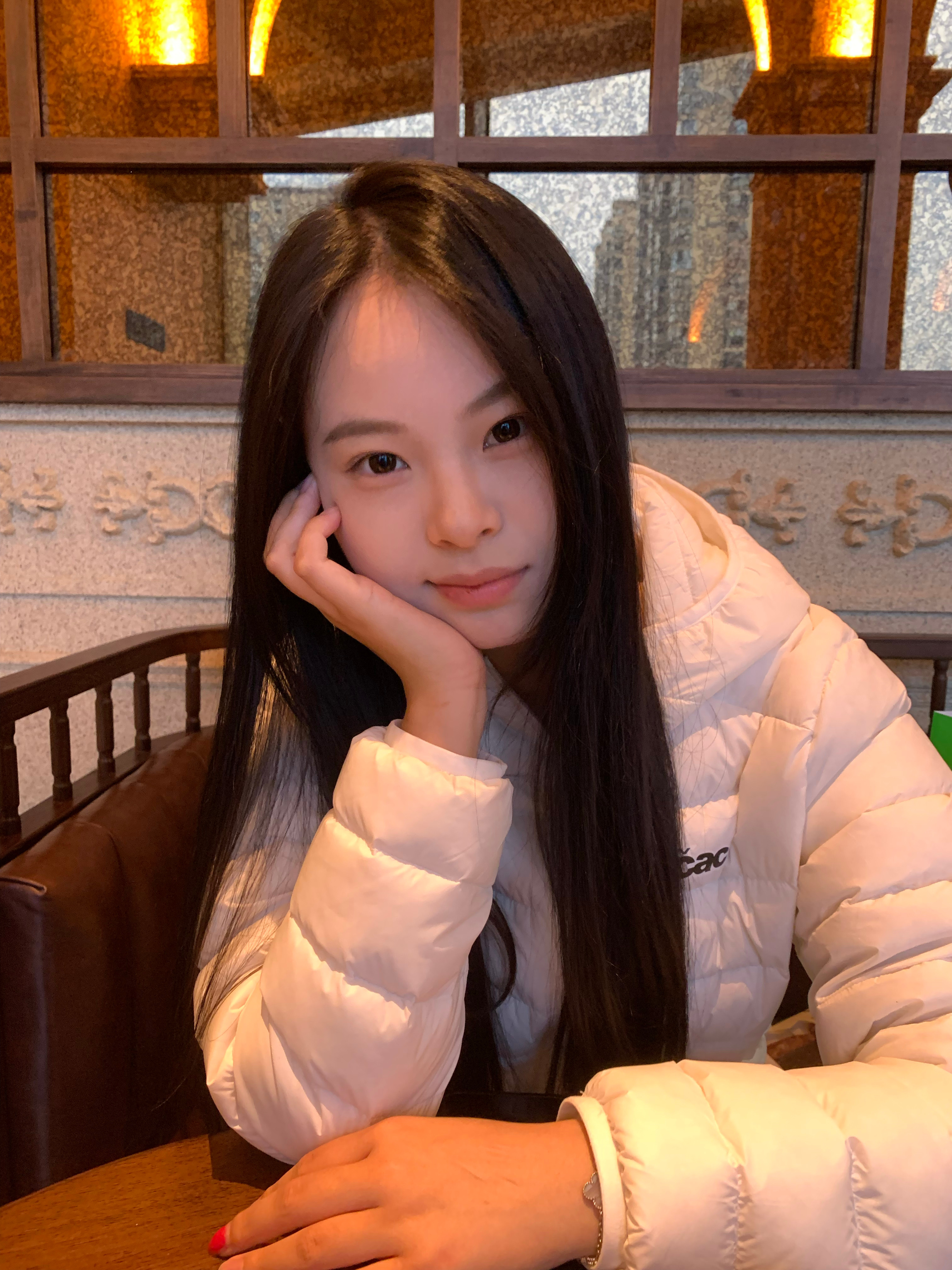 家里只有一个吹风机，结果我和我妈天天抢着用，真的太不方便了！趁着双十一直接拿下徕