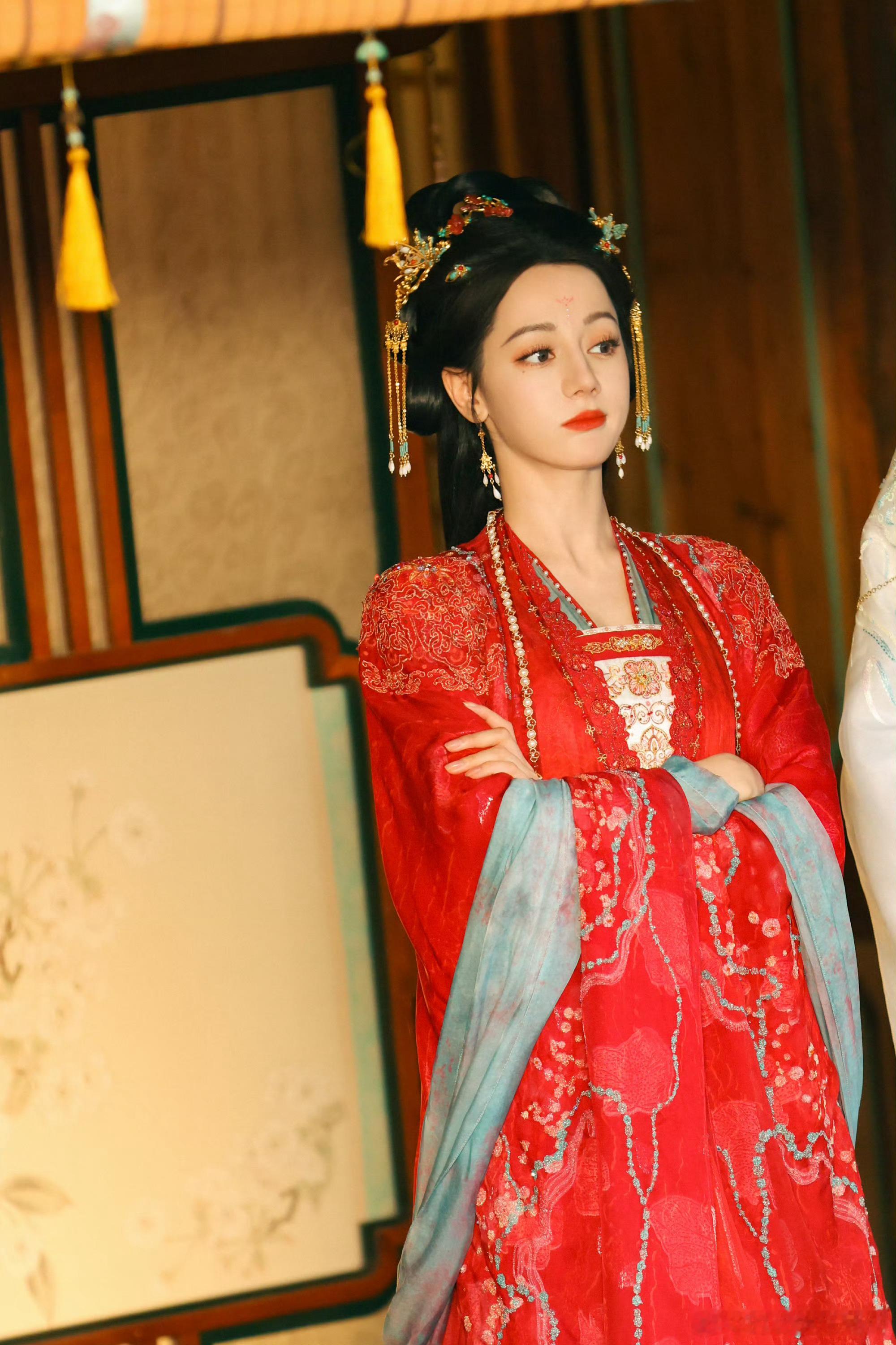 白日提灯第28集加广黑子说话，白日提灯第28集加广了，目前全集有广，都来看！迪丽