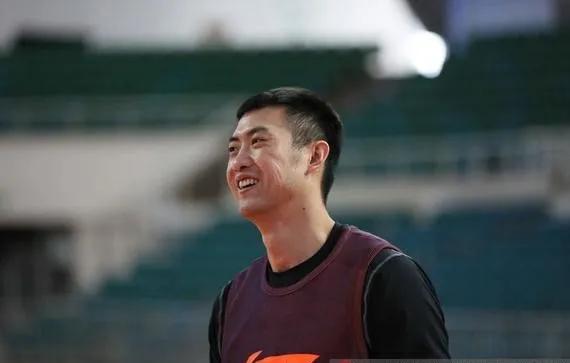 丁锦辉早就成为人生大赢家！！

1；生涯10个赛季赚了1650万元；

2；浙江