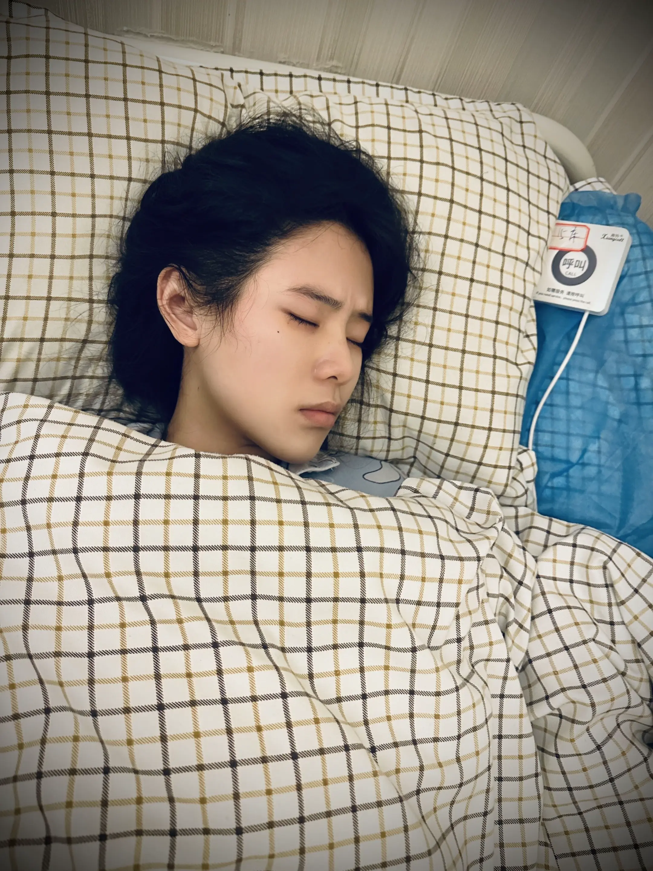 见一面吧 让我再看一眼你不爱我的样子