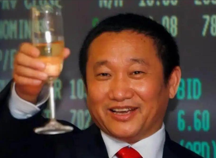 赚美国钱回中国花？卷走美百亿巨款，被判了465年，堪称“最牛企业家”！
 
说实