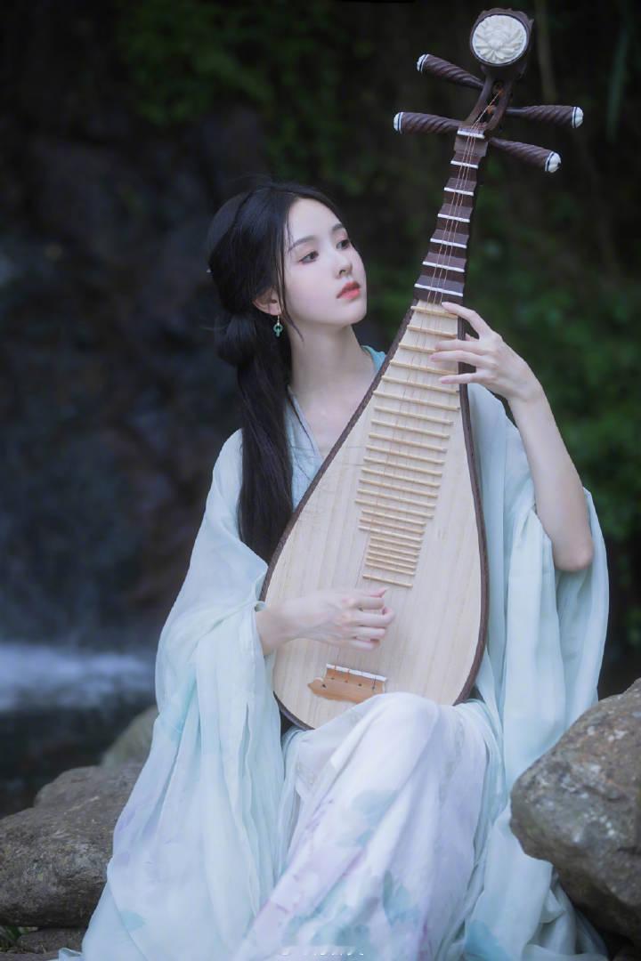 翘楚期待一番大女主楚朝，抵制剧情魔改。陈都灵翘楚陈都灵楚朝 观众喜欢看的剧才是好