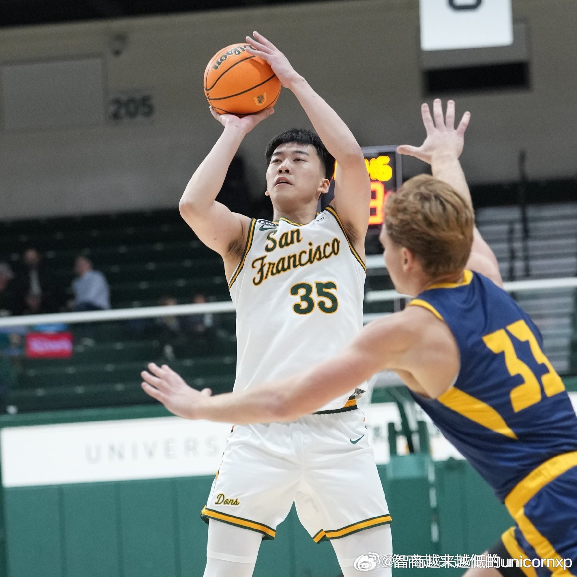 北京时间周日上午11点，NCAA中国德比：旧金山大学对阵布拉德利，王俊杰和于泓凯