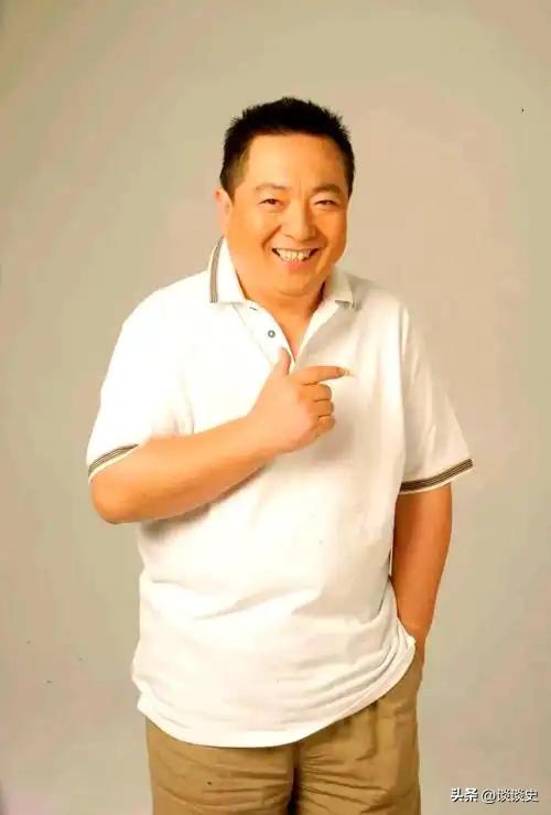1992年，年仅36岁的主持人董浩，因误食海鲜送来医院时，大面积肝细胞已经损伤坏