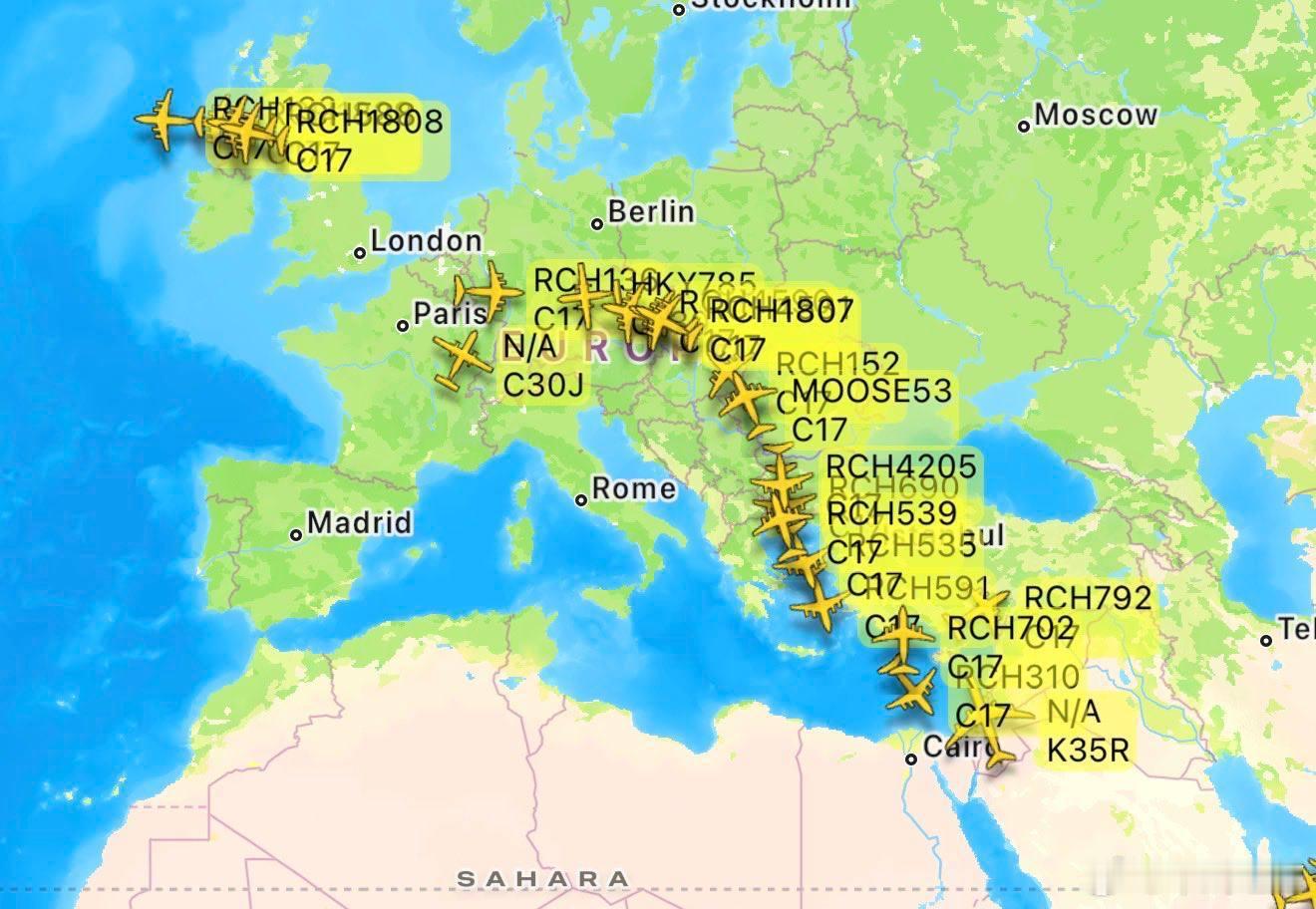 丢掉幻想，准备战斗！昨晚美军大量C17飞往中东，这不是悄咪咪，而是明目张胆大规模