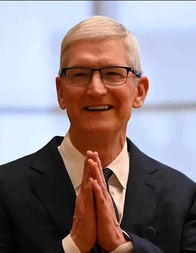 据外媒报道，苹果CEO蒂姆·库克计划在近期发表类似告别演讲的讲话，后续将转任公司
