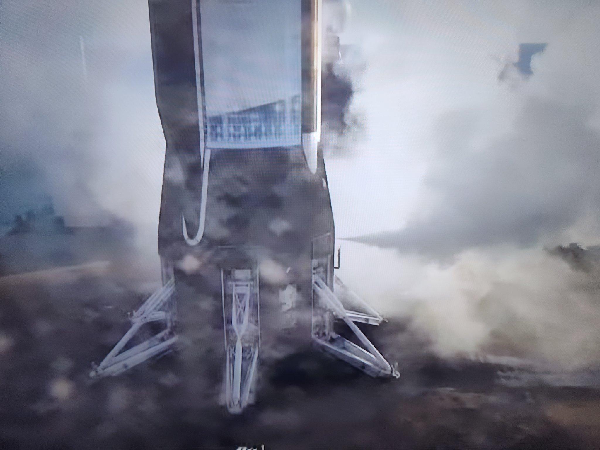 新格伦火箭一级助推器成功回收！“Never Tell Me The Odds”再