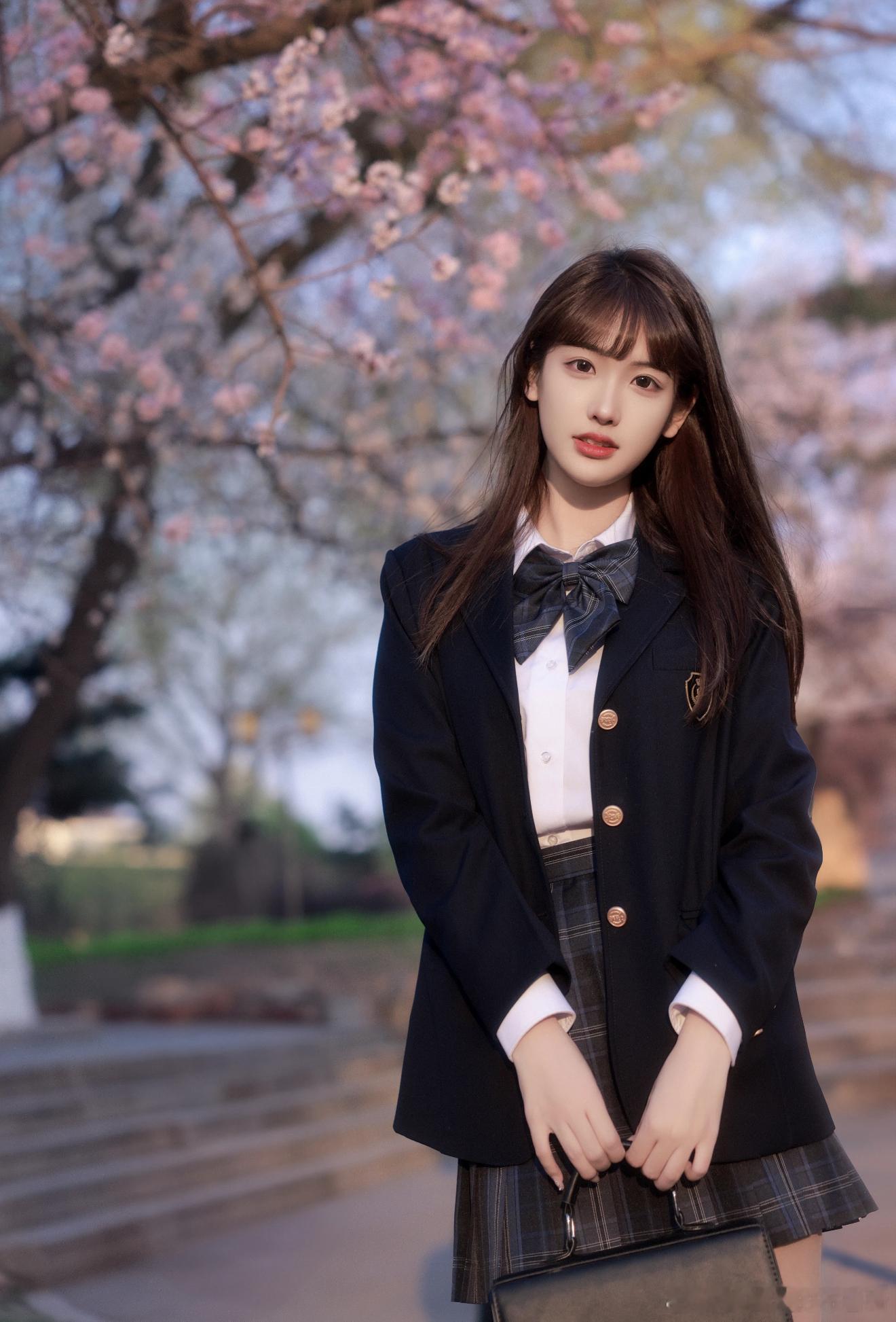 每天早起打卡正经又好看的小伙伴们早鸭 