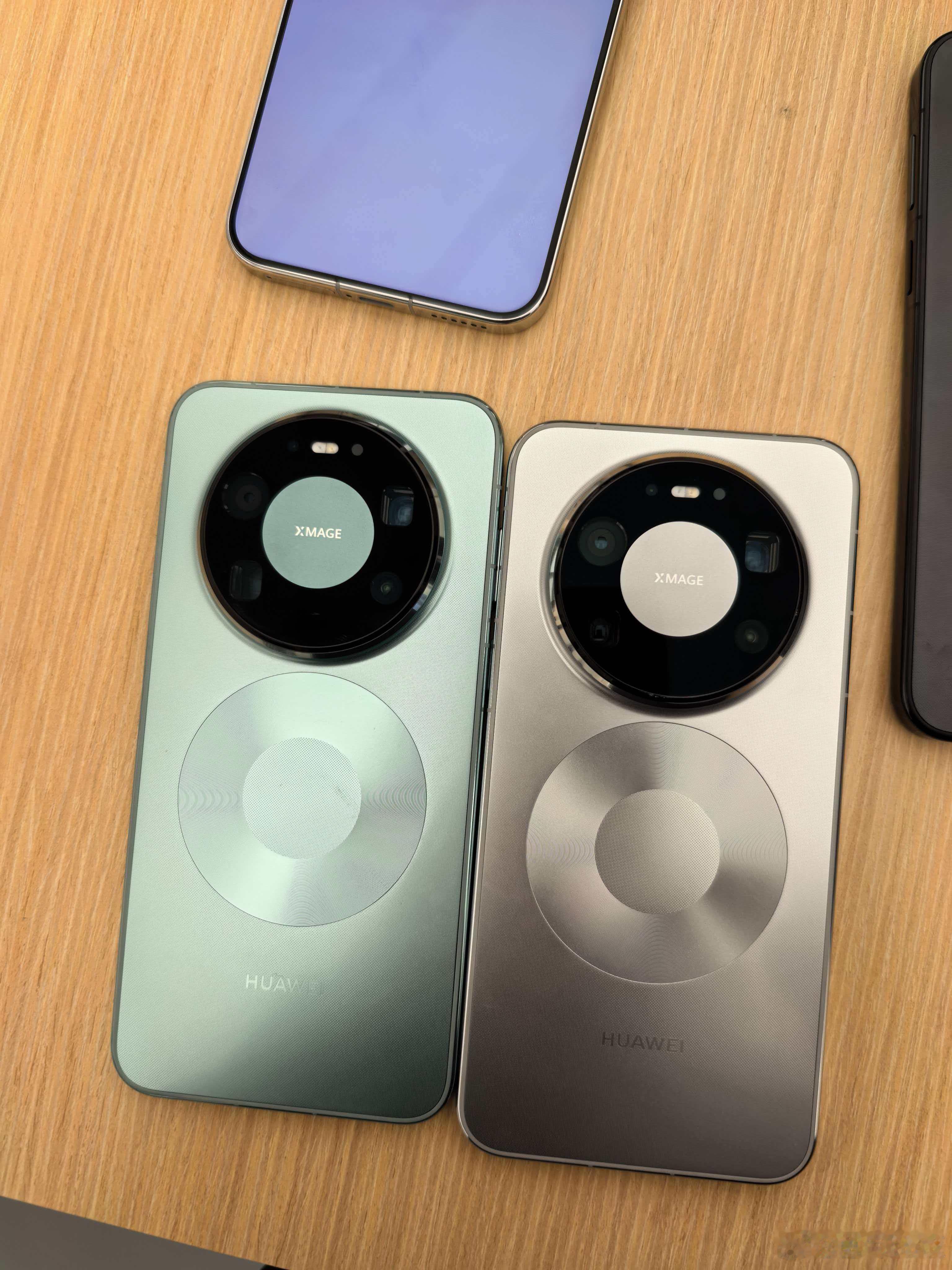 华为Mate80系列真机比宣传图精致多了 