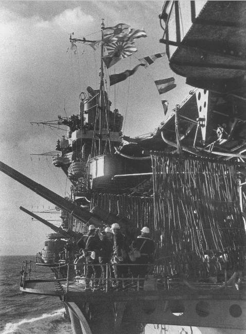 飞扬军事1941年12月5日，苏军在莫斯科城下转入反攻。同一天，在北太平洋航行的