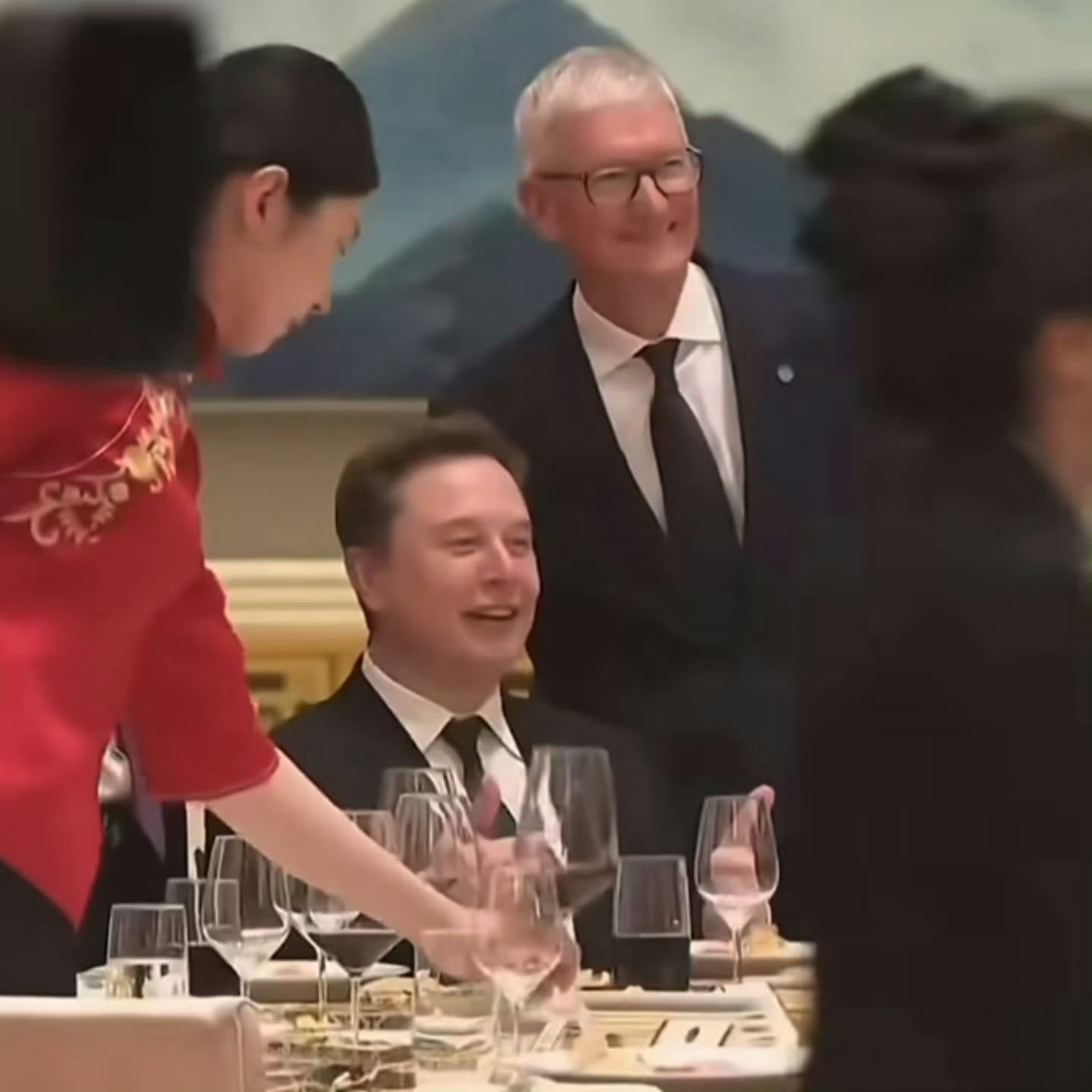 国宴也太真是有趣了吧，马斯克太有活人感了