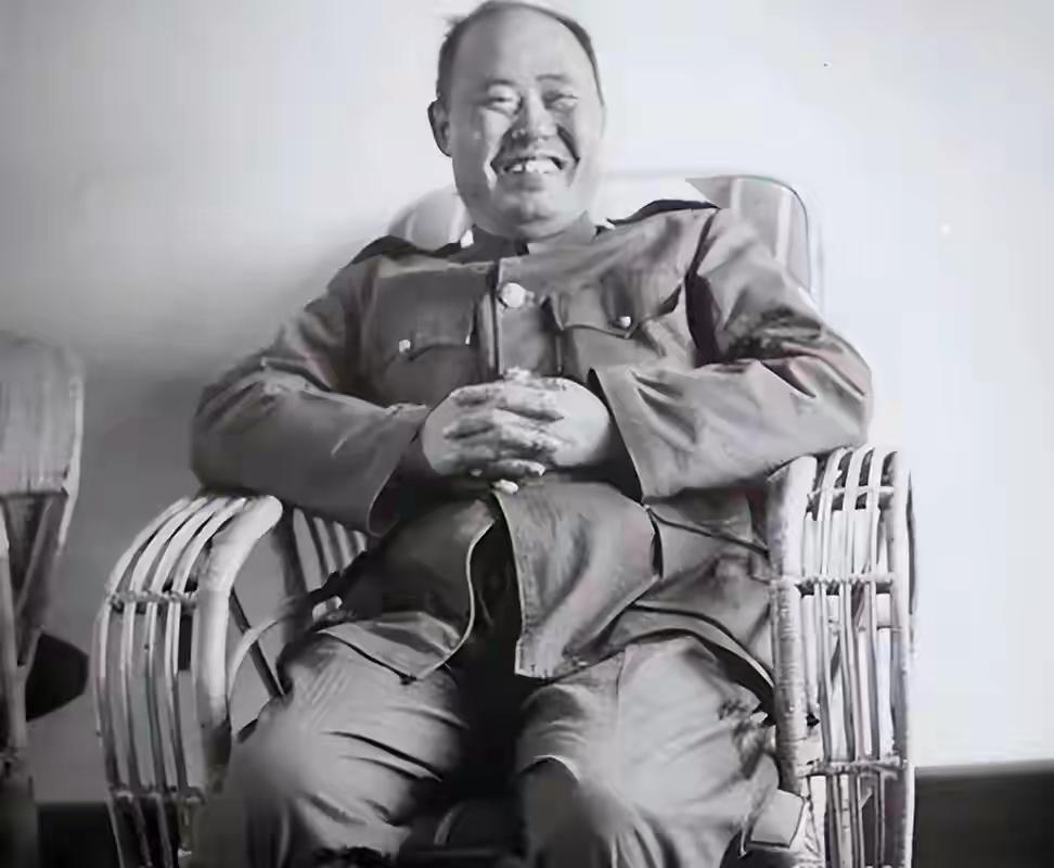 一、1955年授衔基本事实
 
- 傅作义未授任何军衔：他时任水利部部长（非军职