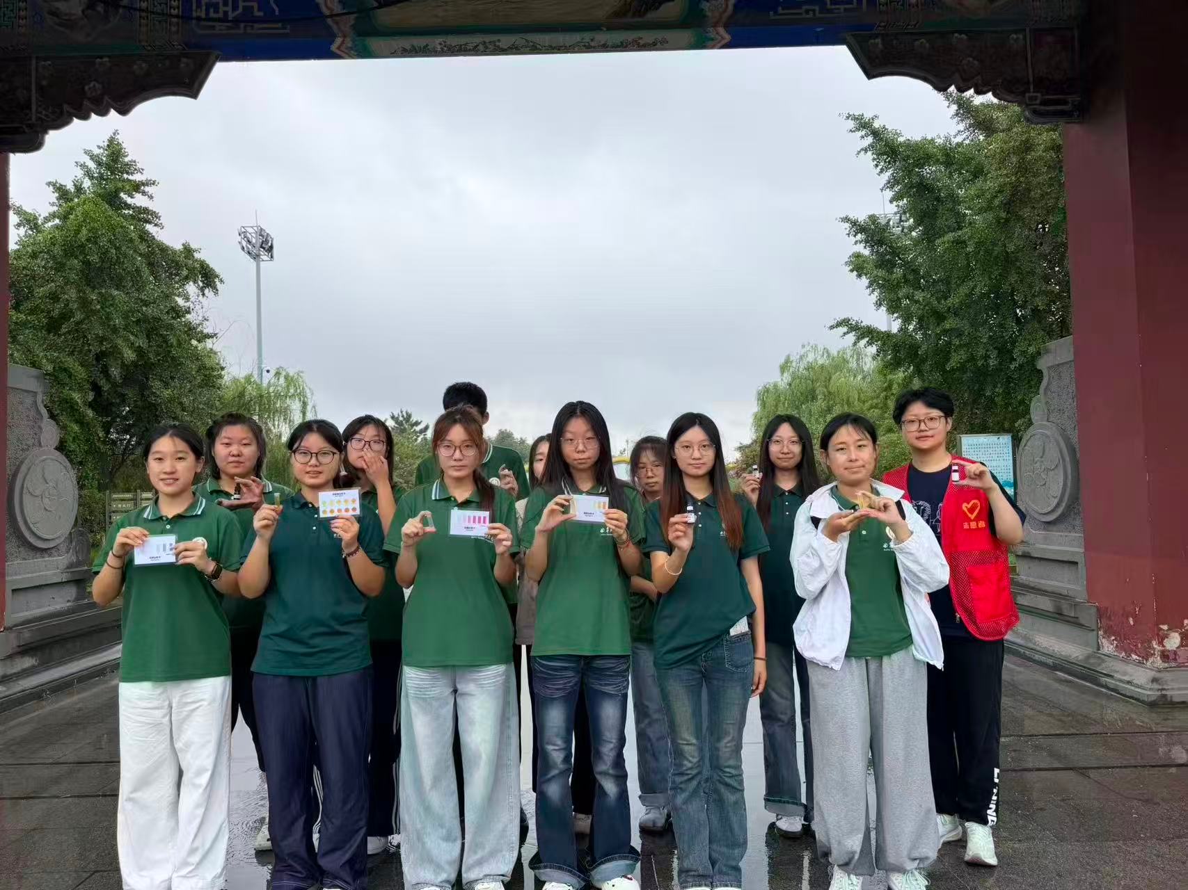 秦岭笑谈 【实践快讯】（“清涟护水·青春守源”实践队 张林 苏华婷）为响应党的二
