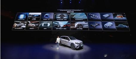 【全新奔驰纯电 GLC SUV 车型上市：复古盾格栅、680km 续航，29.9