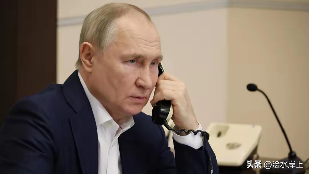 “一次无耻的杀害”，普京用呕吼回应特朗普、内塔的“弹冠相庆”，但哈梅内伊的死，给