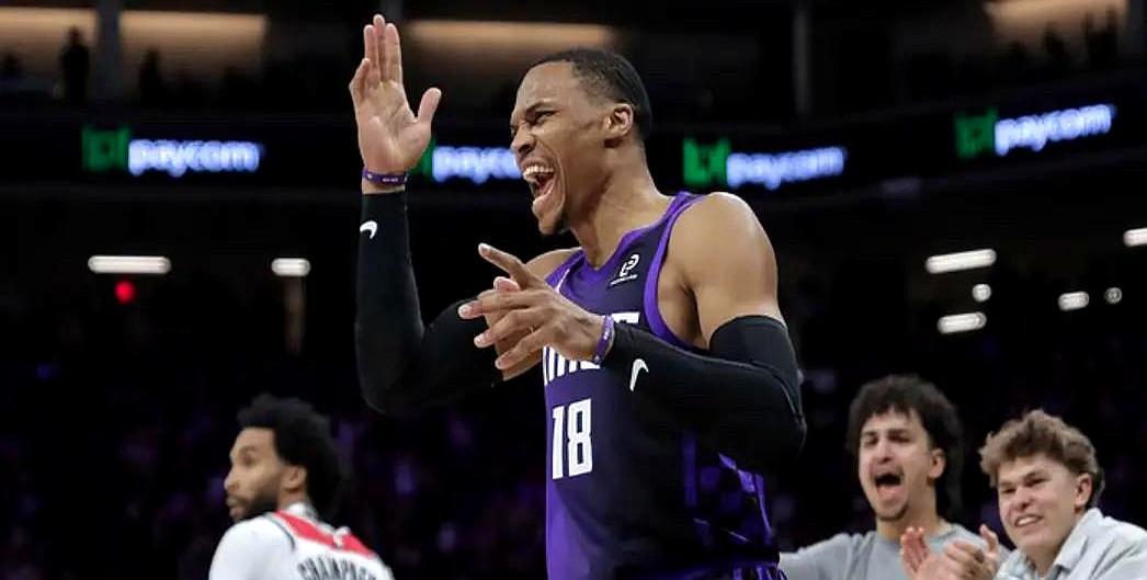 国王128-115奇才，四连胜了。
 
威少今天三分9中6，26分，37岁还像小