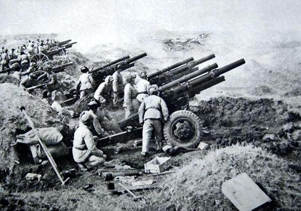 二战后，美国为何任由蒋介石被打垮却不介入？看看毛主席说过句啥

毛泽东同志曾精准