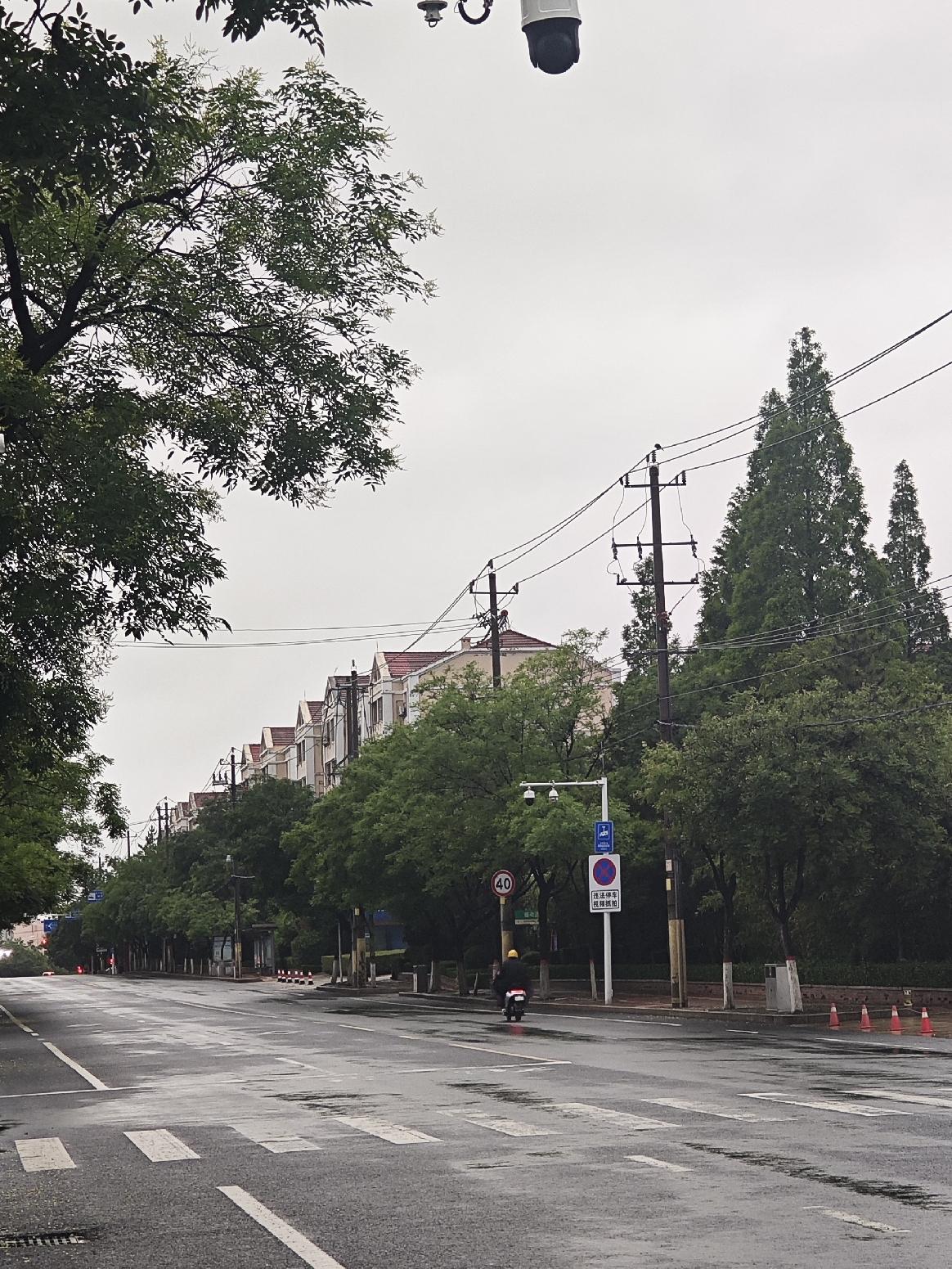 据查得知，2026年台风“巴威”完整生命周期约12天，超强台风状态近6天，陆地强