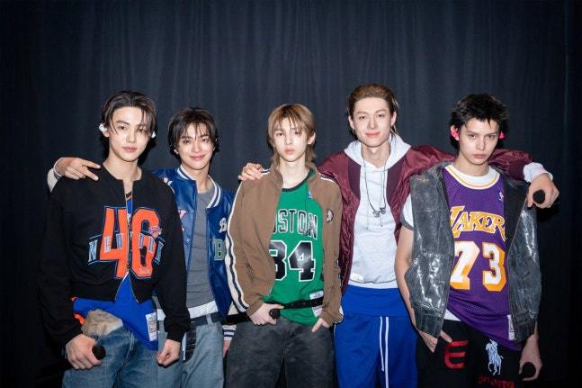 【atstar1】据Billboard最新公布的榜单数据(2月28日次)，COR