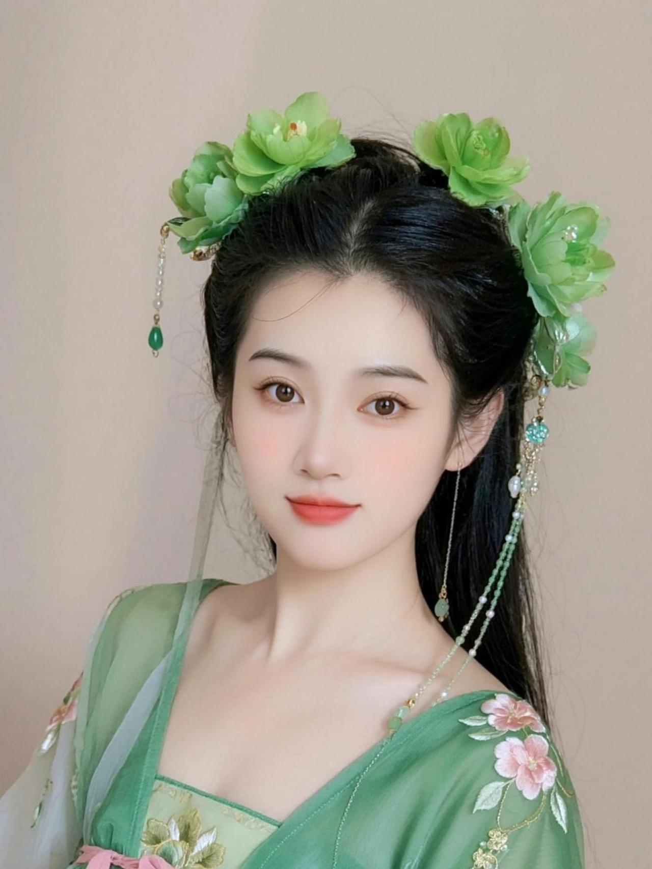 我五妹本来就是天仙呀，而且是最美丽的天仙拍同款 抖音玩法和伙人计划上热门  @D