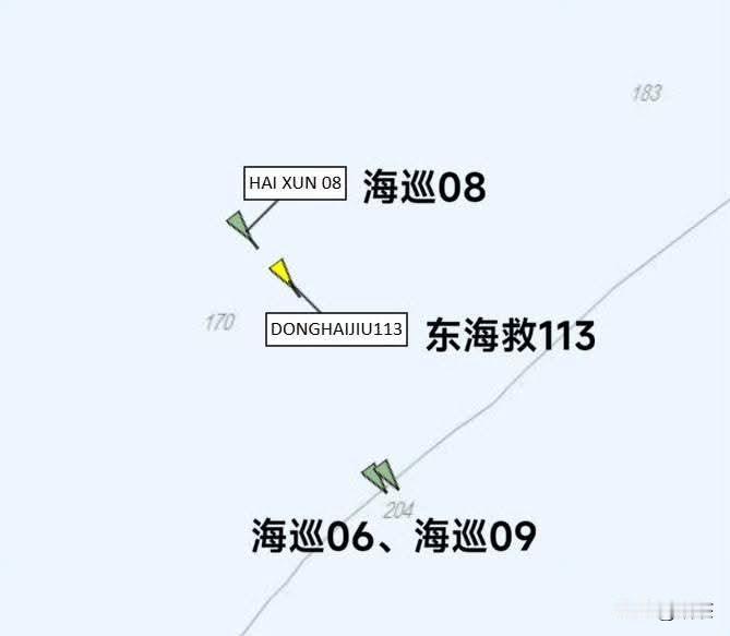 海警编队前往台东海域执法
由福建海事局、东海航海保障中心、广东海事局所属的海巡0