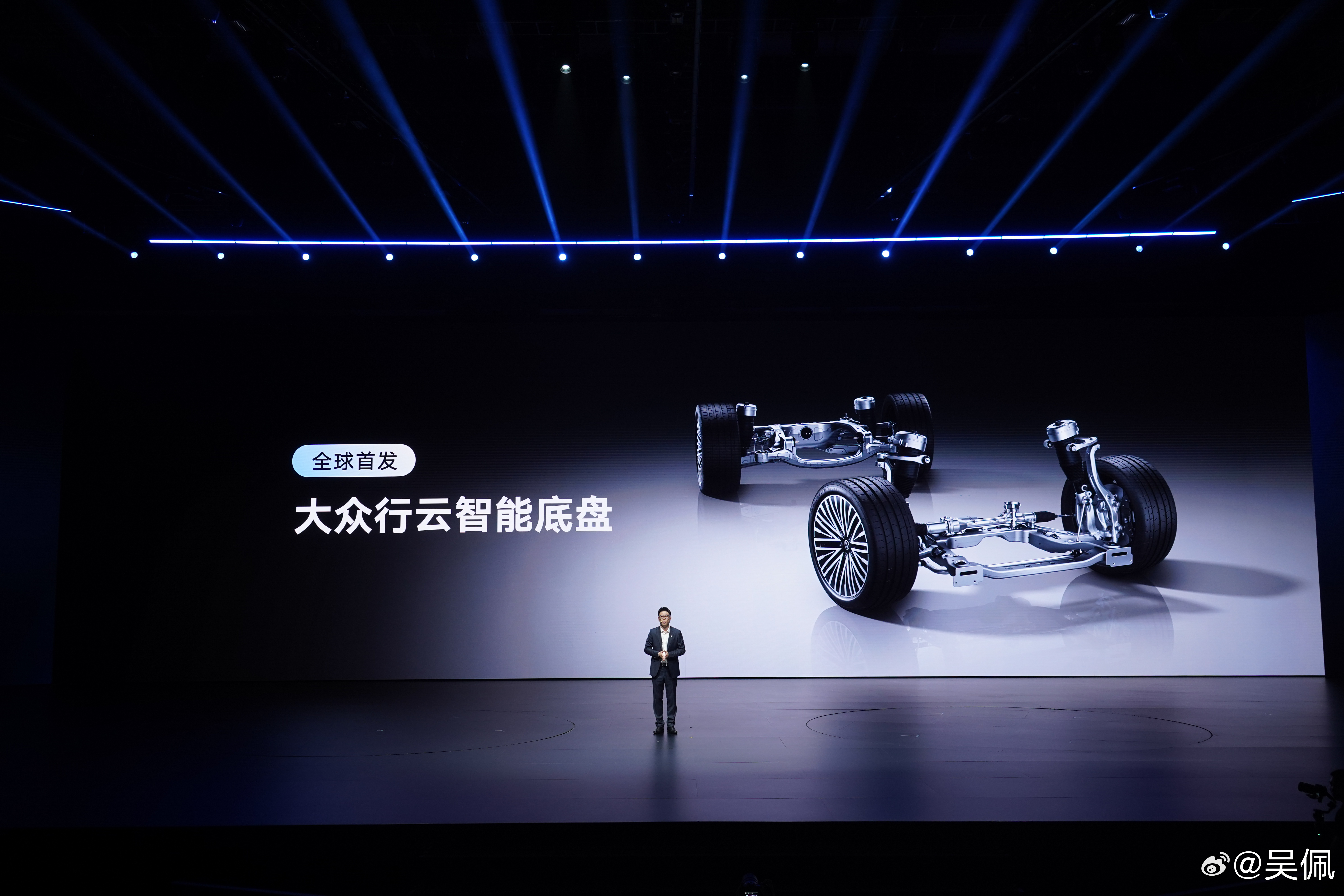 上汽大众ID. ERA 9X预售32.98万起，又一台大六座增程SUV来了，市场