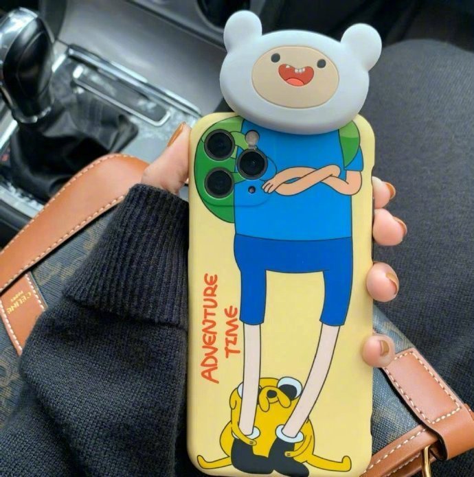 已经不在频繁发朋友圈,和过去的朋友联系少了,情绪自己酝酿,日子过得越来越清净,早